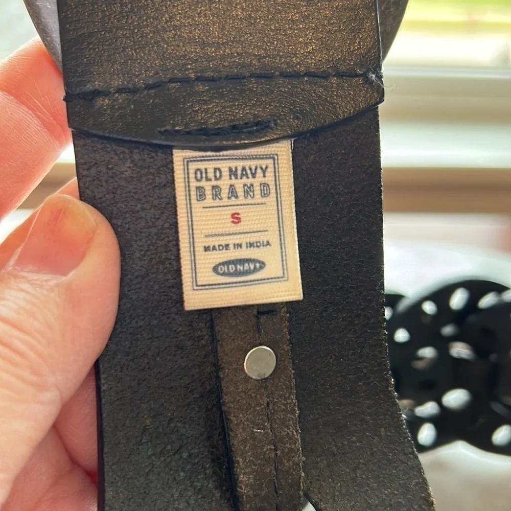 Old Navy wide boho genuine leather belt size small circles of western wear